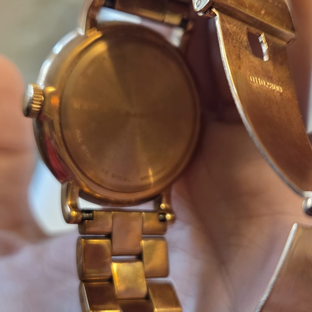 Marc By Marc Jacobs MBM3247 Rose Gold Women's Watch PRICE FIRM - Picture 6 of 8